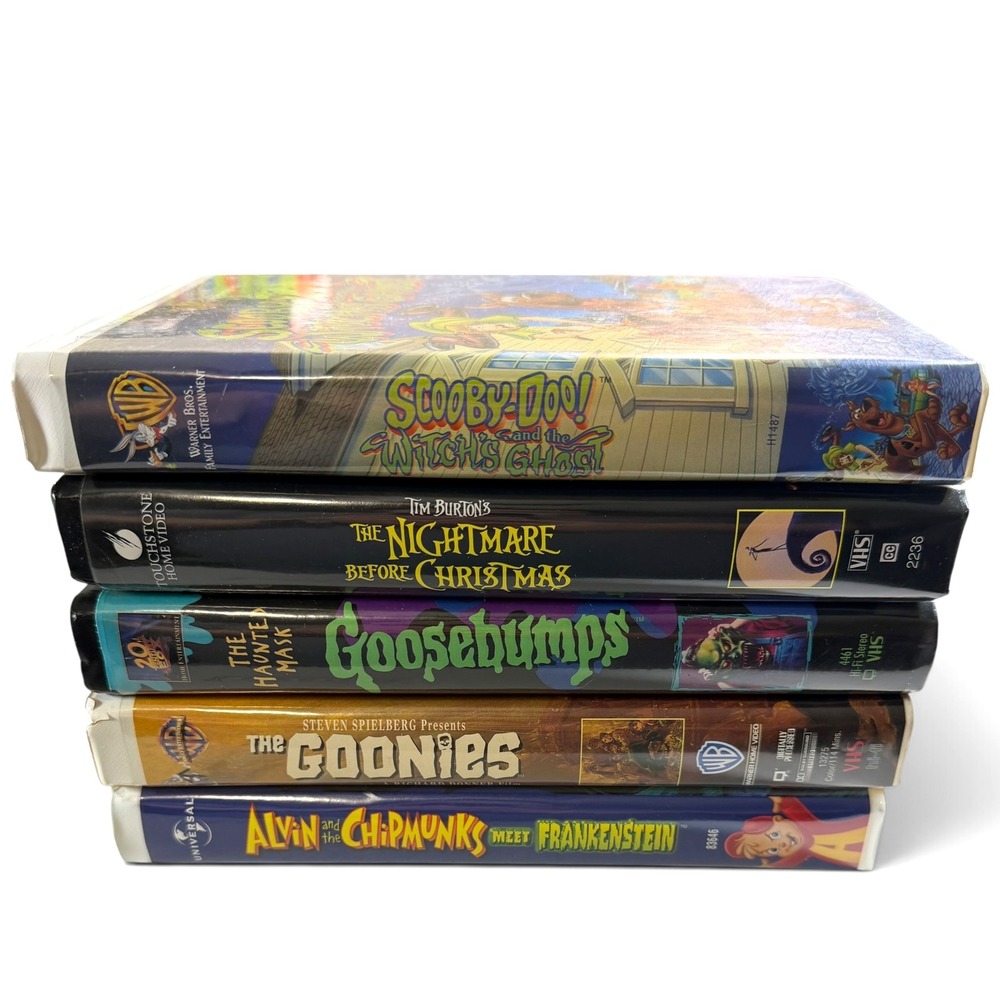 VHS Movie Lot Halloween Goonies Nightmare Before Christmas Goosebumps Scooby-Doo